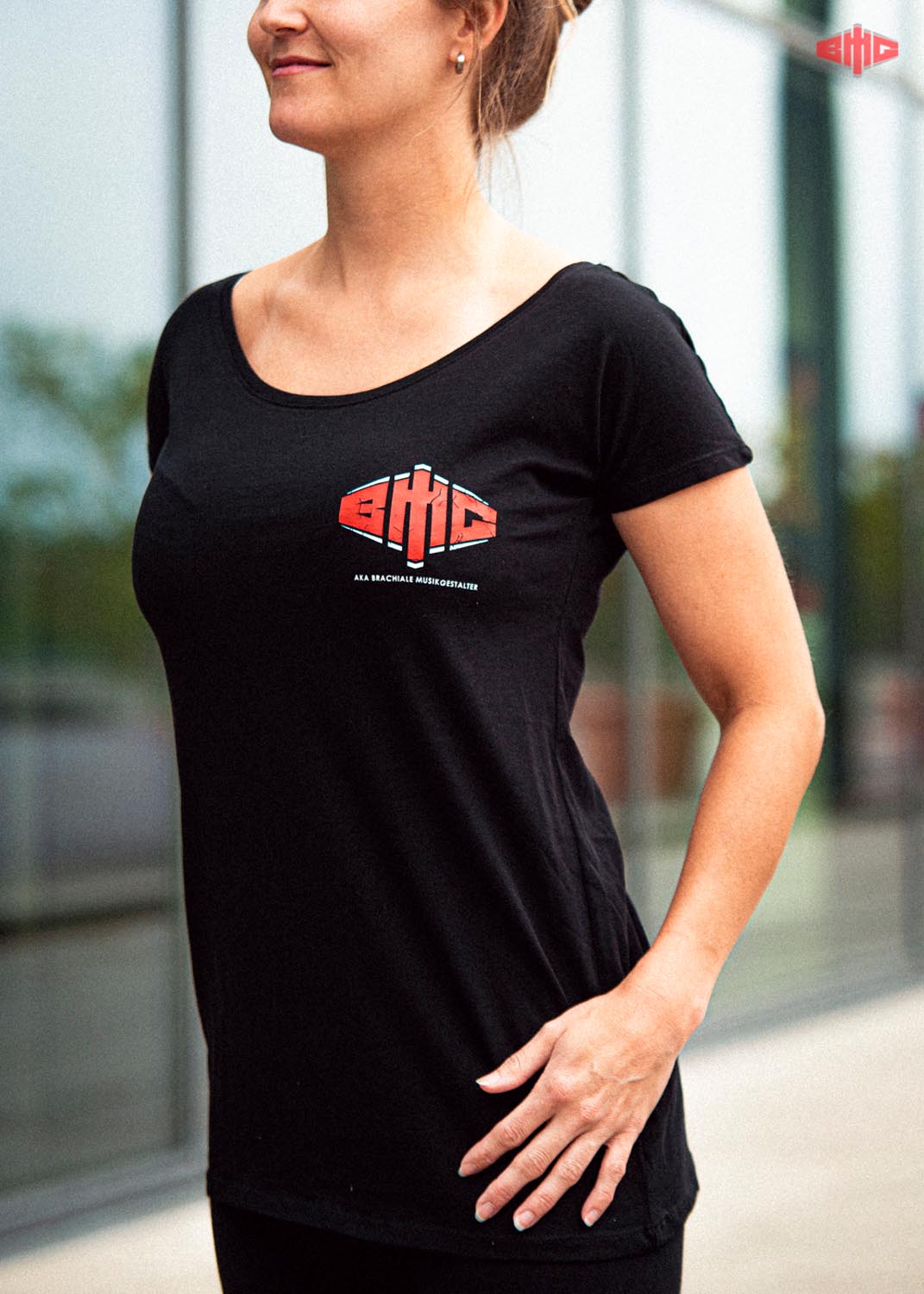 Retro Ladies Wideneck Tee mehrfarbig auf schwarz