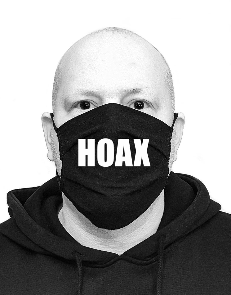 HOAX Mund-Nasen-Maske wei auf schwarz