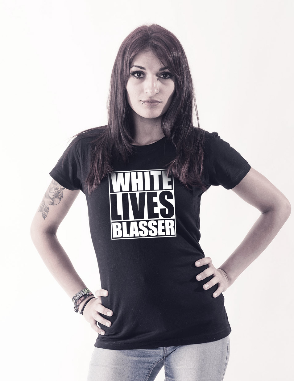White lives blasser Girly T-Shirt wei auf schwarz